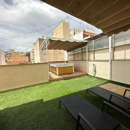 Jacuzzi Penthouse In Center Apartment